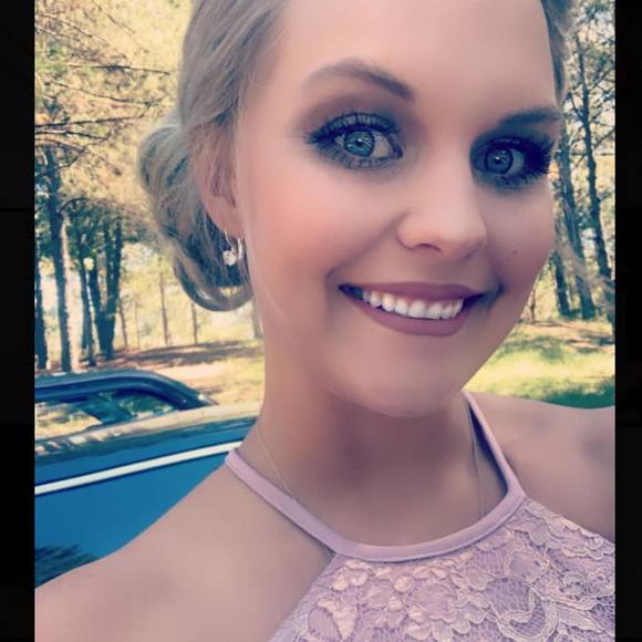 claire_worthy